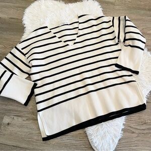 Mango MNG Striped V-Neck Sweater Small French Parisian Luxury Coastal Nautical